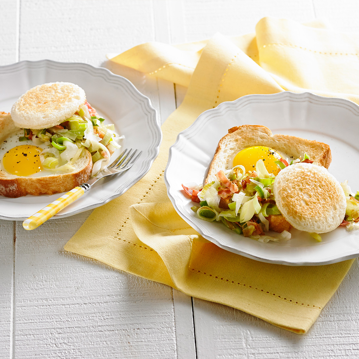 Egg in a hole with leeks | Pancakes recipe