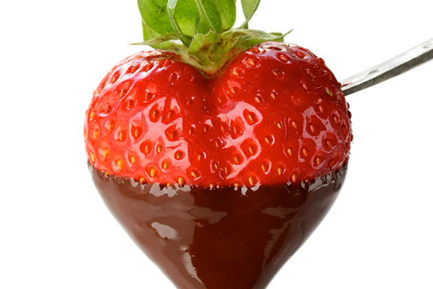 Fraise trempée dans le chocolat