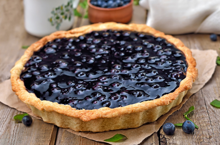 Recette de tarte aux bleuets faites avec des bleuets du Québec fraîchement cueillis