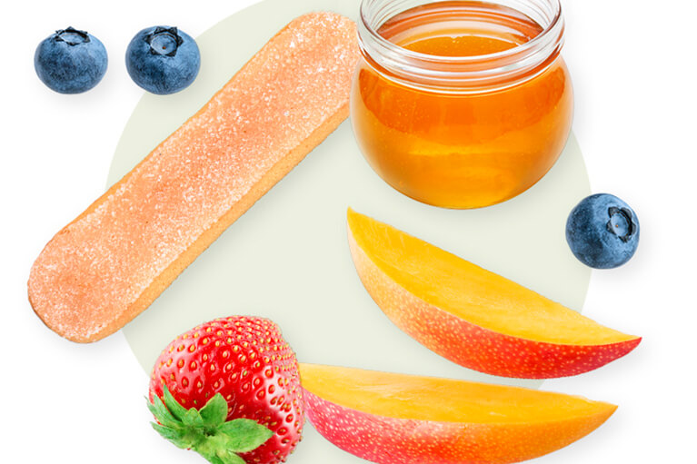 Biscuits, fruits et miel composant les desserts sans cuisson