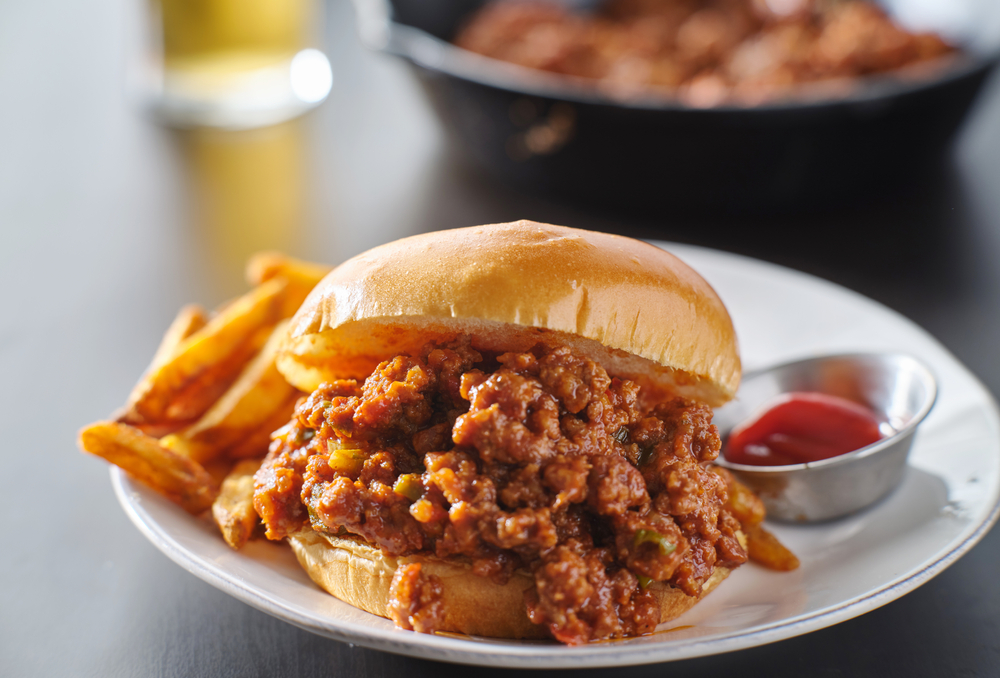 Sandwich sloppy Joe végétarien fait avec de la protéine végétale texturée (PVT)