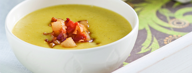 Velouté de poireaux, poires et pancetta, pommes de terre et cari