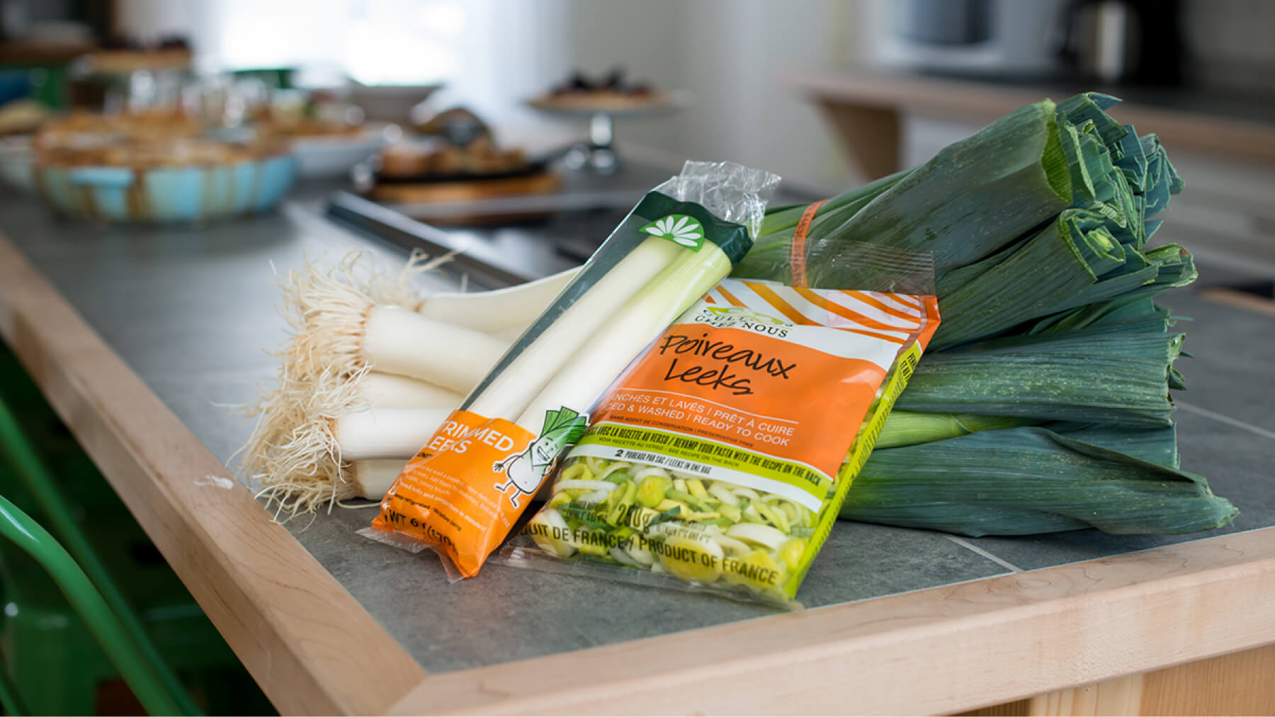Swiss crepes with asparagus, ham and cheese | Pancakes recipe