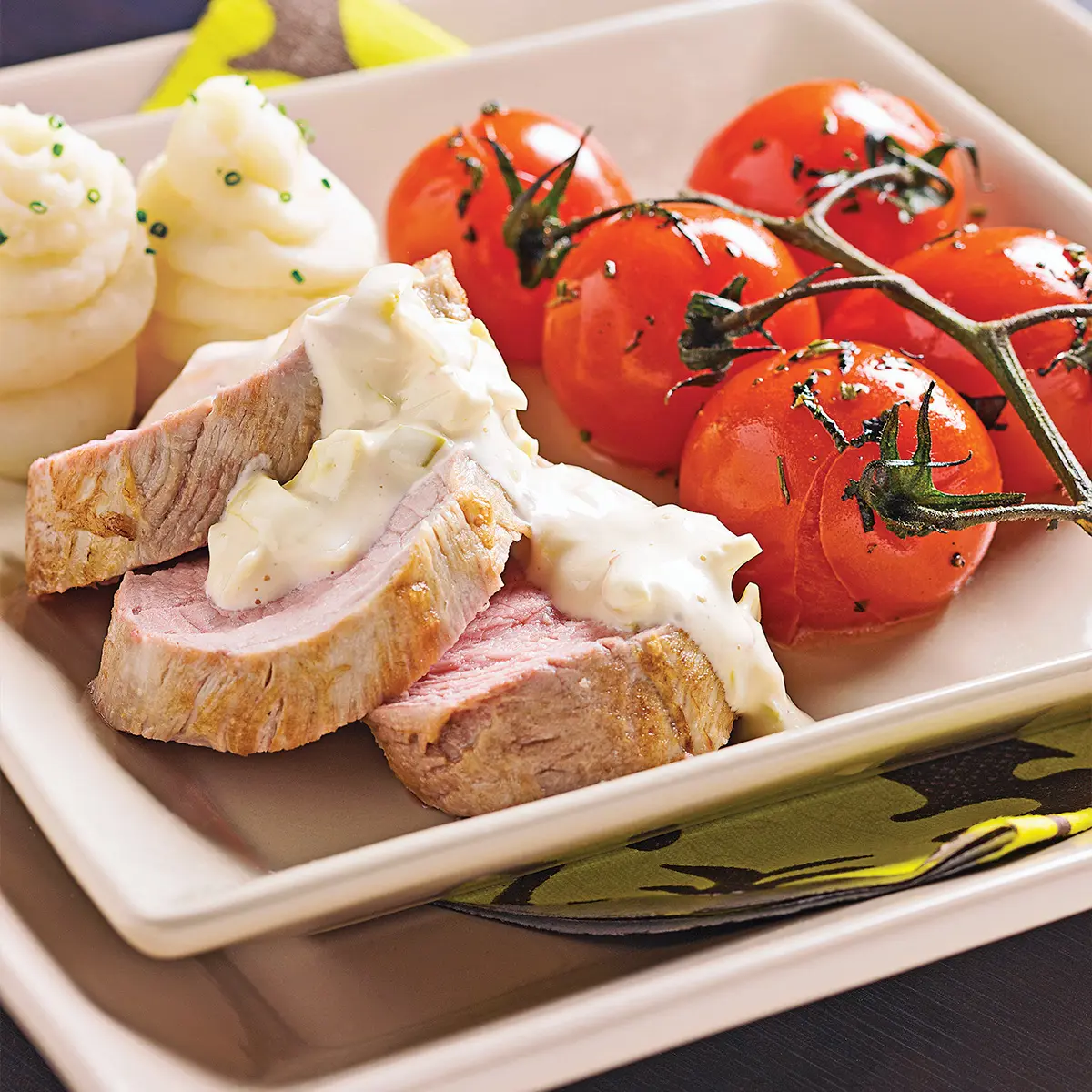 Pork fillets with leek and mustard sauce