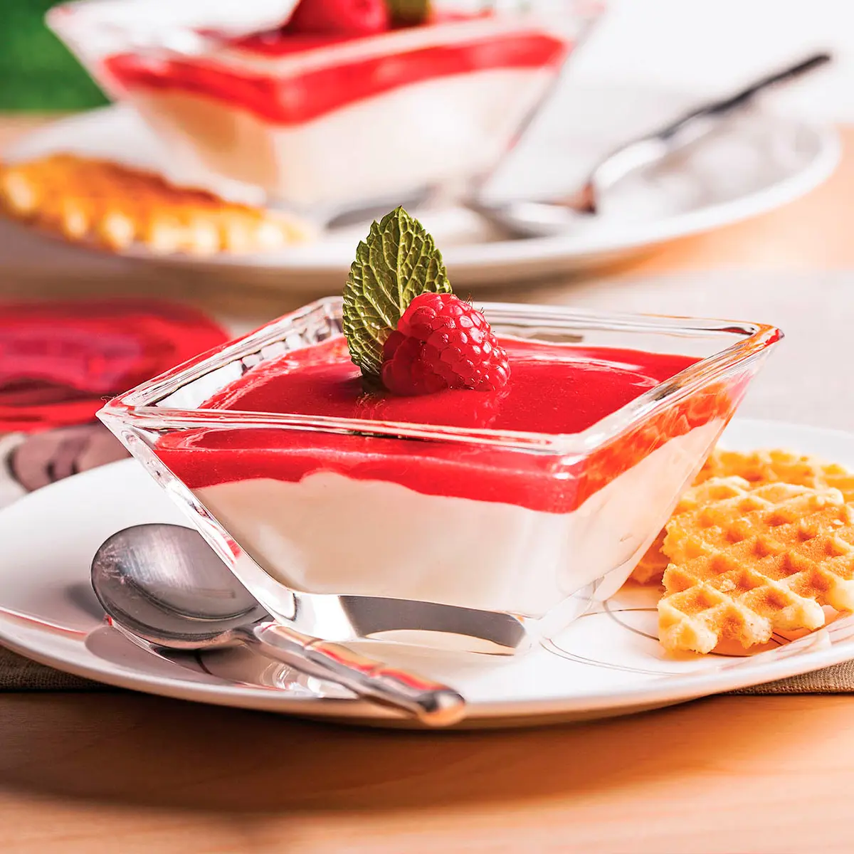 White chocolate cream and raspberry coulis