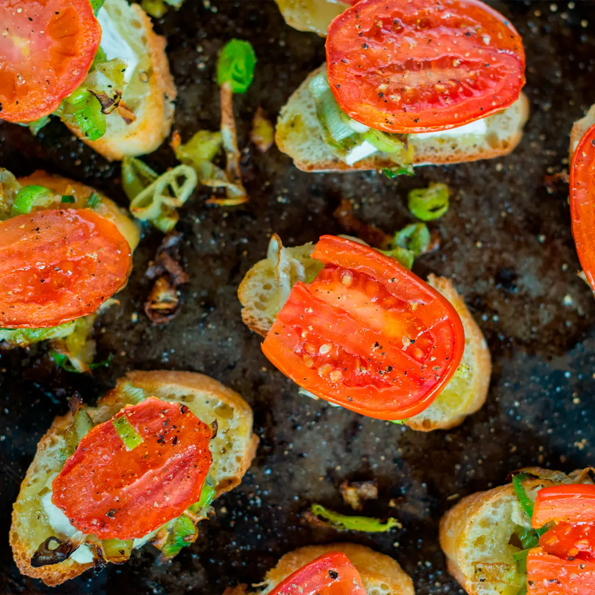 Leek, tomato and Brie toasts
